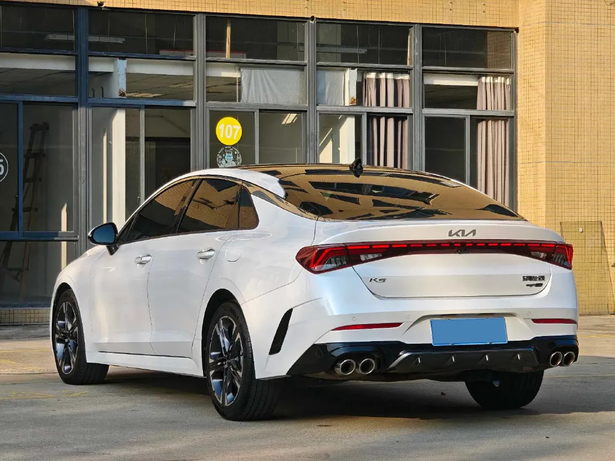 2021 Kia K5 2.0T 240HP L4 8AT,autocango,china used car exporter,china ev exporter,chinese used car exporter,chinese used ev exporter