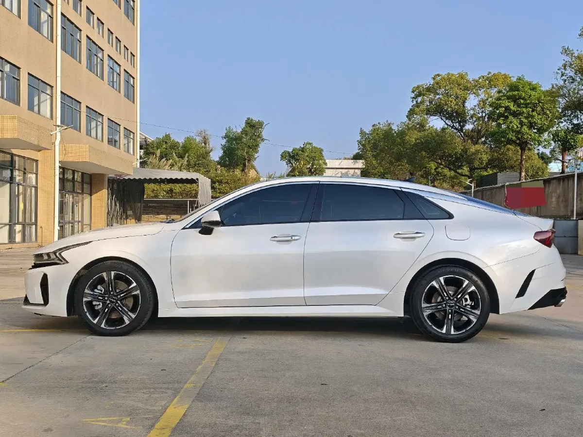 2021 Kia K5 2.0T 240HP L4 8AT,autocango,china used car exporter,china ev exporter,chinese used car exporter,chinese used ev exporter
