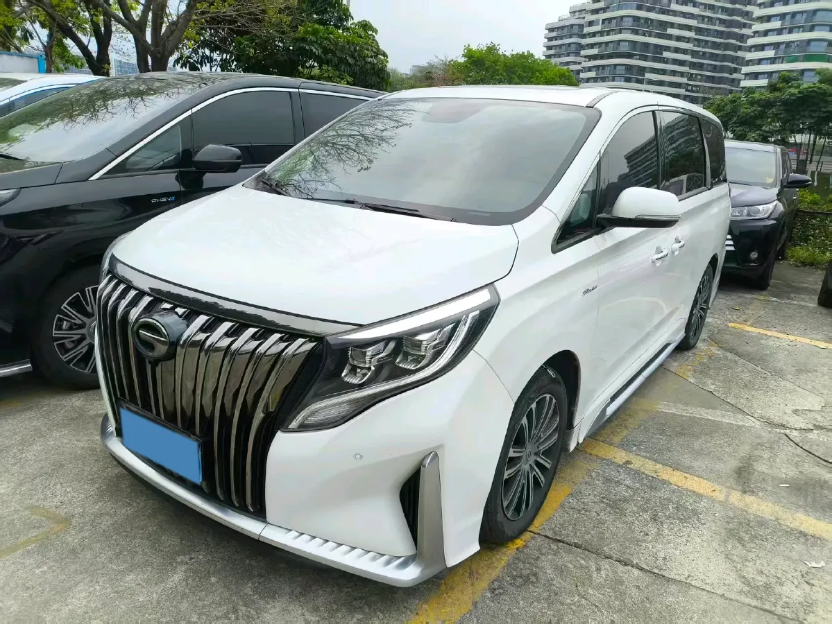 2021 GAC Trumpchi M8 2.0T 252HP L4 8AT,autocango,china used car exporter,china ev exporter,chinese used car exporter,chinese used ev exporter