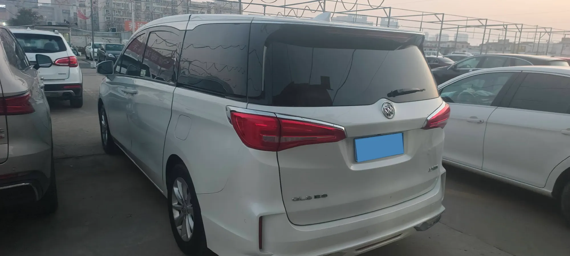 2018 Buick GL8 2.0T 260HP L4 6AT,autocango,china used car exporter,china ev exporter,chinese used car exporter,chinese used ev exporter