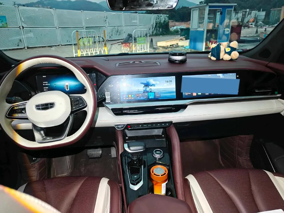 2024 Geely Monjaro 2.0T 238HP L4 8AT,autocango,china used car exporter,china ev exporter,chinese used car exporter,chinese used ev exporter