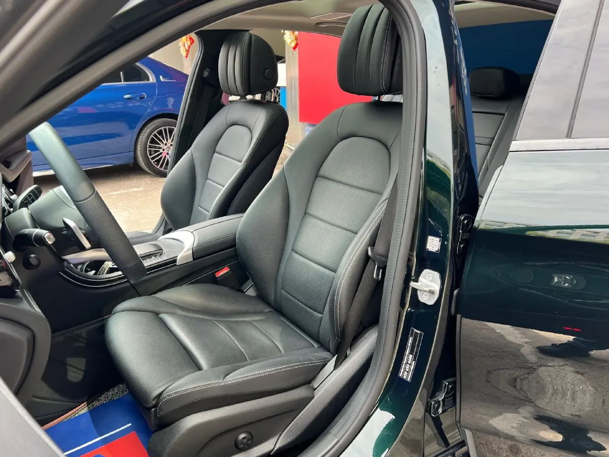 2021 Mercedes-Benz C Class 1.5T 184HP L4 9AT,autocango,china used car exporter,china ev exporter,chinese used car exporter,chinese used ev exporter