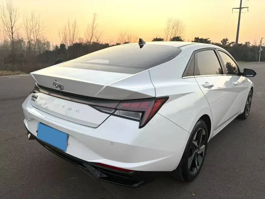 2021 Hyundai Elantra 1.5L 115HP L4 CVT,autocango,china used car exporter,china ev exporter,chinese used car exporter,chinese used ev exporter