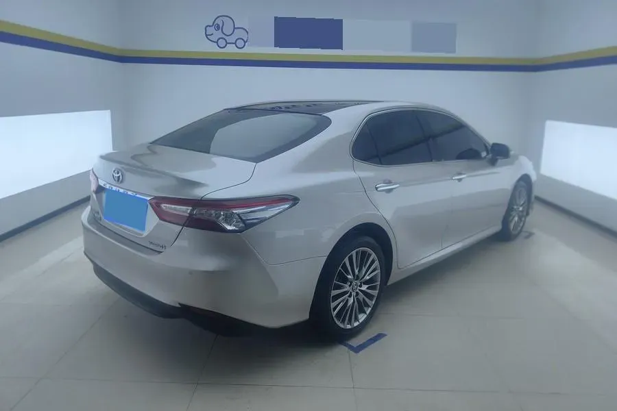 2018 Toyota Camry 2.5L 178HP L4 E-CVT Hybrid,autocango,china used car exporter,china ev exporter,chinese used car exporter,chinese used ev exporter