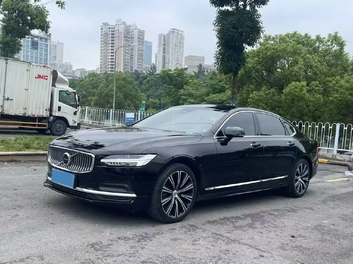 2022 Volvo S90 2.0T 250HP L4 8AT,autocango,china used car exporter,china ev exporter,chinese used car exporter,chinese used ev exporter