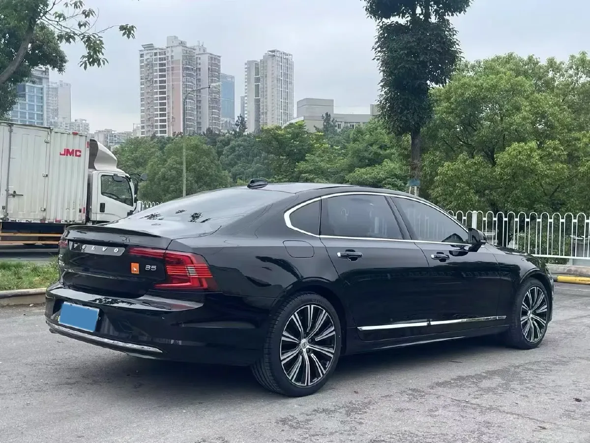 2022 Volvo S90 2.0T 250HP L4 8AT,autocango,china used car exporter,china ev exporter,chinese used car exporter,chinese used ev exporter