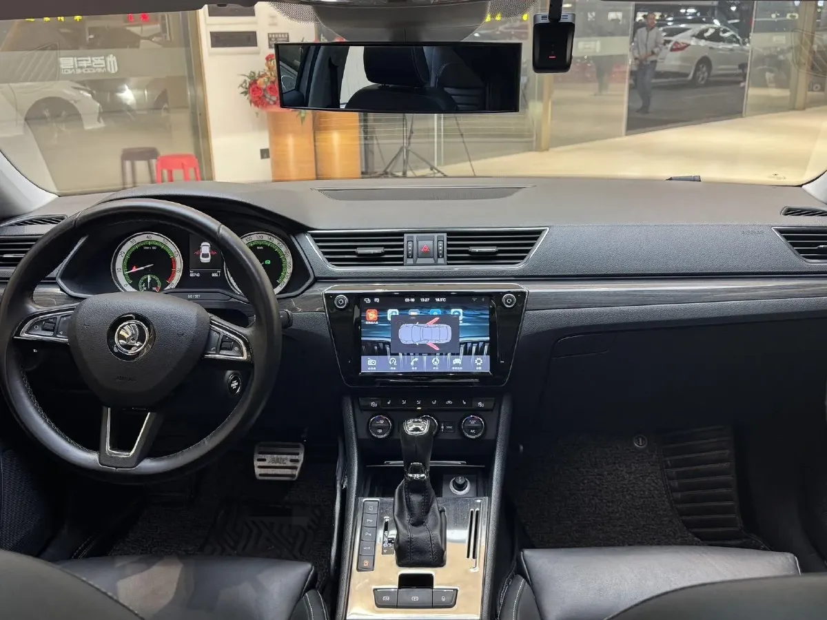 2018 Skoda Kodiak 1.8T 180HP L4 7DCT,autocango,china used car exporter,china ev exporter,chinese used car exporter,chinese used ev exporter