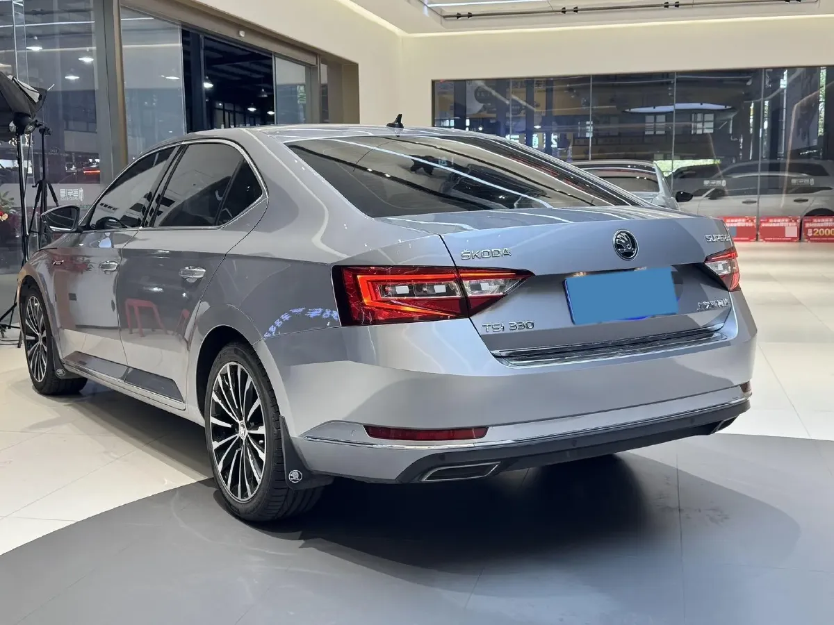 2018 Skoda Kodiak 1.8T 180HP L4 7DCT,autocango,china used car exporter,china ev exporter,chinese used car exporter,chinese used ev exporter