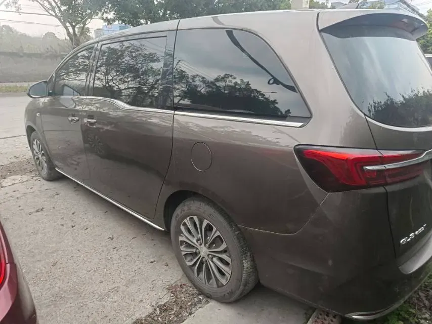 2022 Buick GL8 2.0T 237HP L4 9AT,autocango,china used car exporter,china ev exporter,chinese used car exporter,chinese used ev exporter