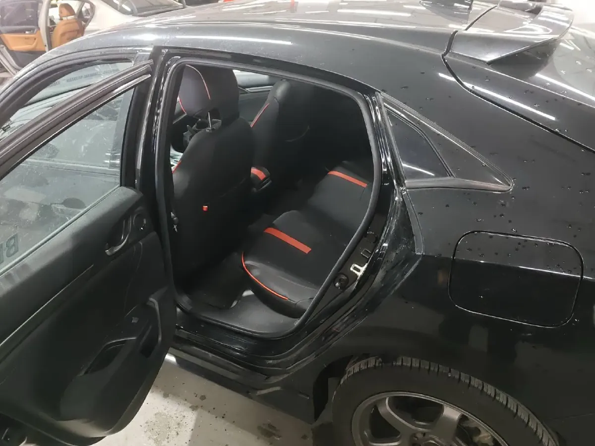 2021 Honda Civic 1.5T 177HP L4 CVT,autocango,china used car exporter,china ev exporter,chinese used car exporter,chinese used ev exporter