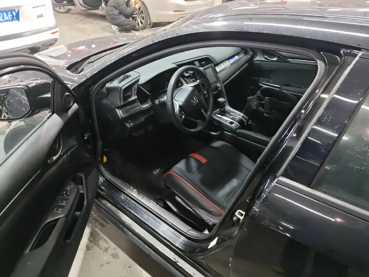 2021 Honda Civic 1.5T 177HP L4 CVT,autocango,china used car exporter,china ev exporter,chinese used car exporter,chinese used ev exporter