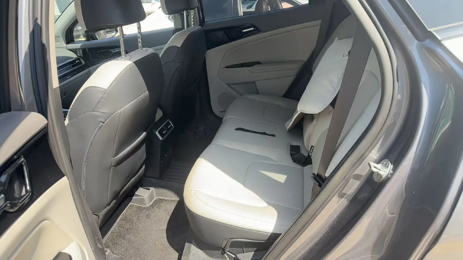 2023 Kia Sportage 1.5T 200HP L4 8AT,autocango,china used car exporter,china ev exporter,chinese used car exporter,chinese used ev exporter