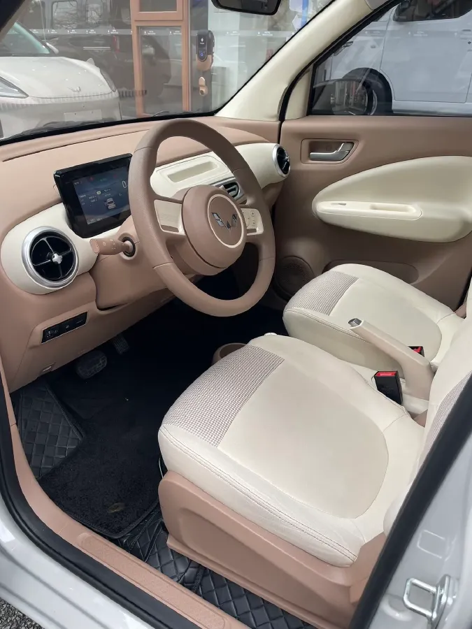 2025 WuLing HongGuang MINI EV BEV 16.2KWH,autocango,china used car exporter,china ev exporter,chinese used car exporter,chinese used ev exporter