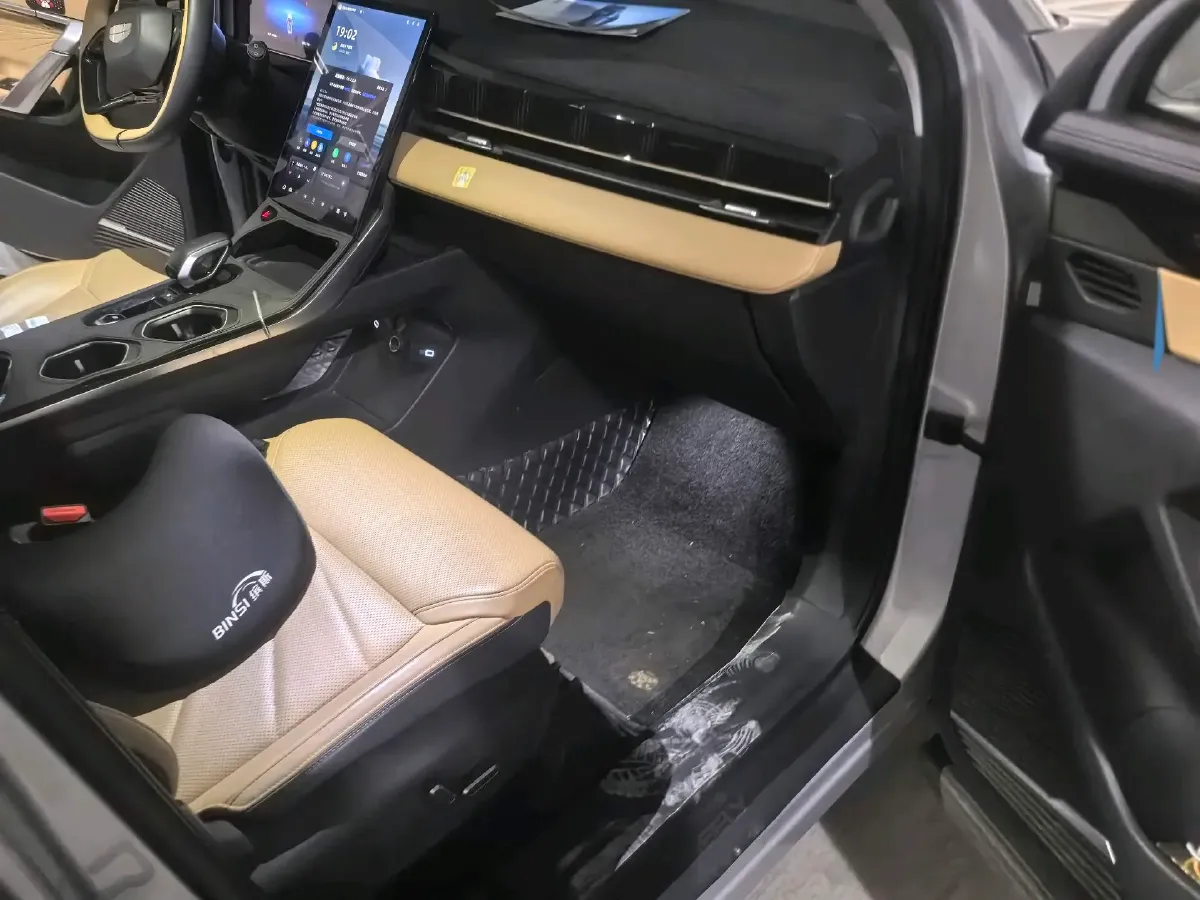 2023 Geely StarRay 1.5T 181HP L4 7DCT,autocango,china used car exporter,china ev exporter,chinese used car exporter,chinese used ev exporter