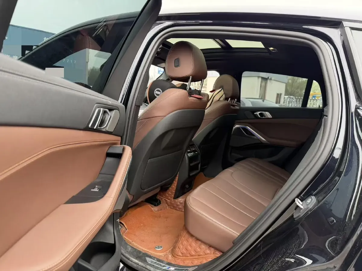 2022 BMW X6 3.0T 340HP L6 8AT,autocango,china used car exporter,china ev exporter,chinese used car exporter,chinese used ev exporter