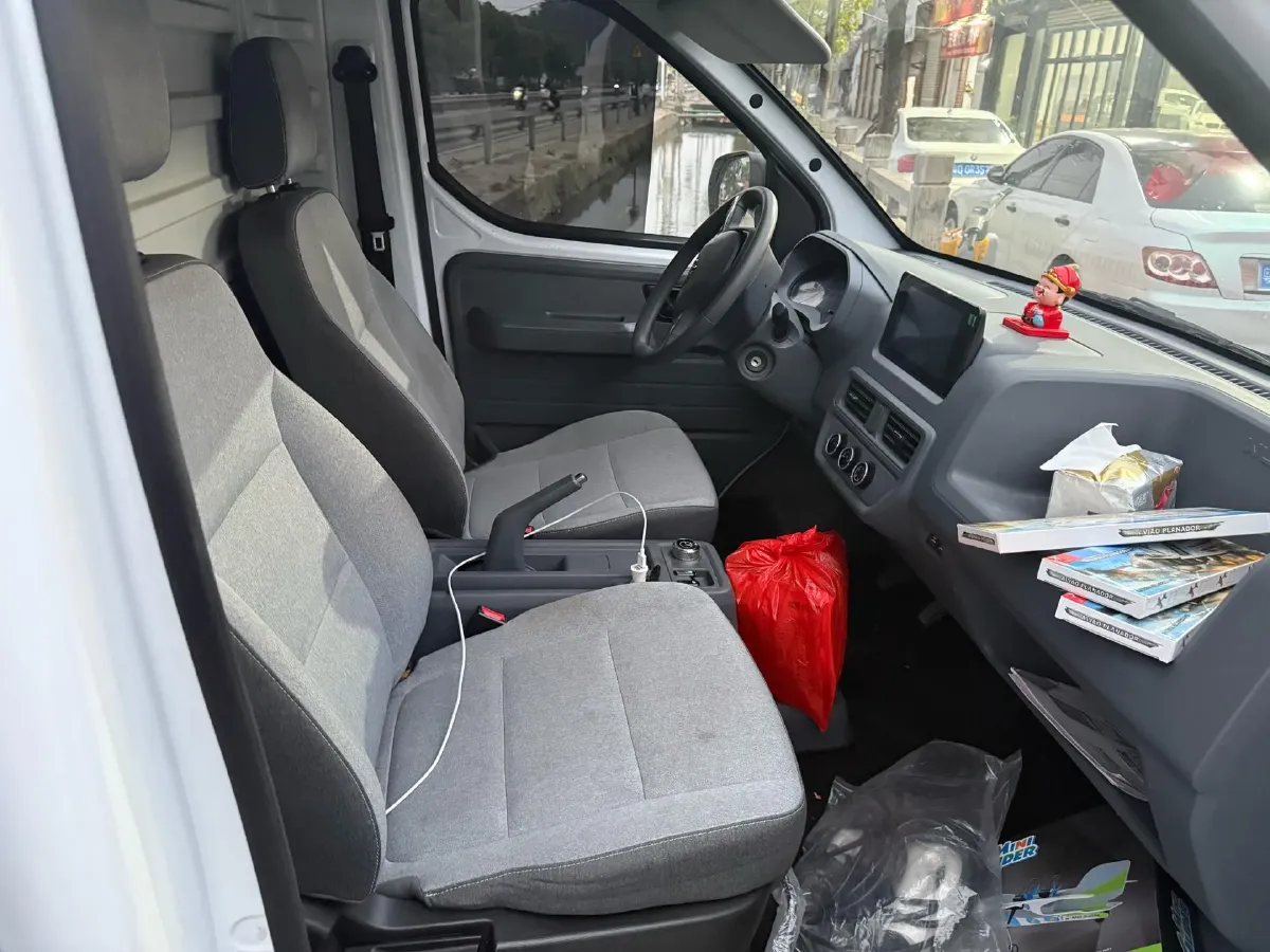 2024 WuLing YangGuang BEV 41.9KWH,autocango,china used car exporter,china ev exporter,chinese used car exporter,chinese used ev exporter