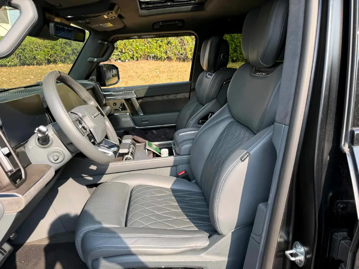 2023 M Hero 917 REEV 197HP 2AT REEV 65.8KWH,autocango,china used car exporter,china ev exporter,chinese used car exporter,chinese used ev exporter