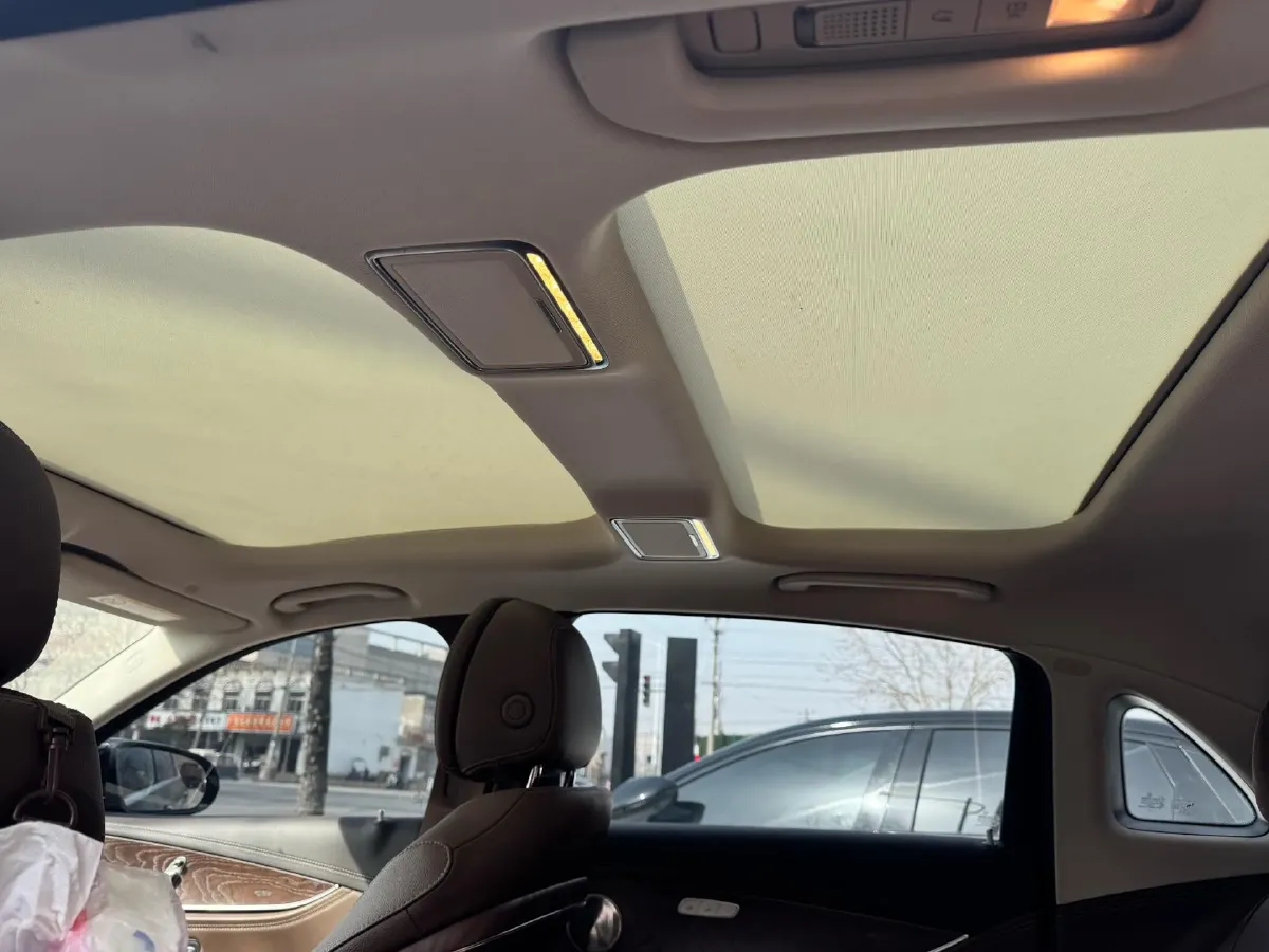 2023 Mercedes-Benz E Class 2.0T 197HP L4 9AT,autocango,china used car exporter,china ev exporter,chinese used car exporter,chinese used ev exporter