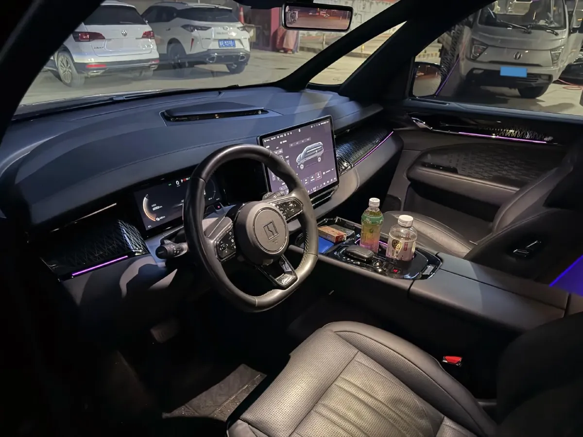 2022 Zeekr 009 BEV 116KWH,autocango,china used car exporter,china ev exporter,chinese used car exporter,chinese used ev exporter