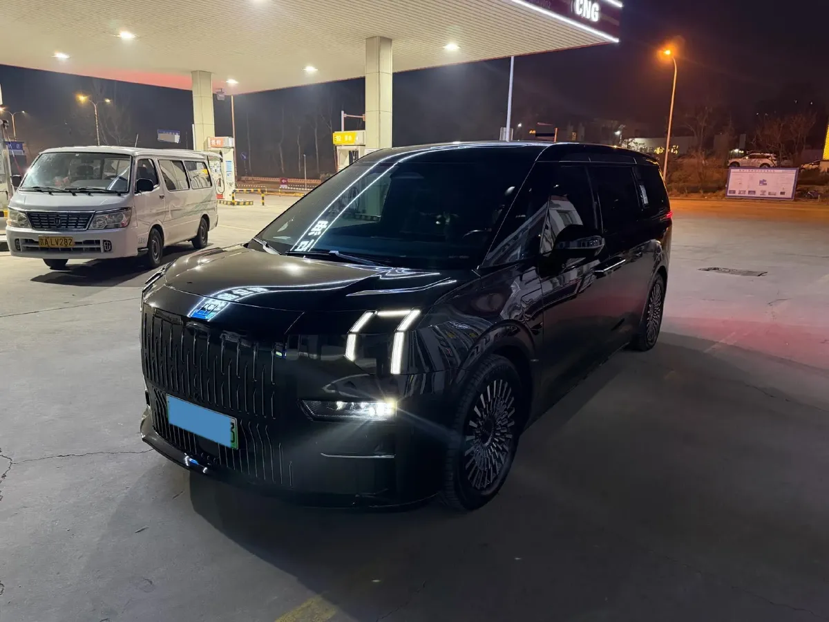 2022 Zeekr 009 BEV 116KWH,autocango,china used car exporter,china ev exporter,chinese used car exporter,chinese used ev exporter