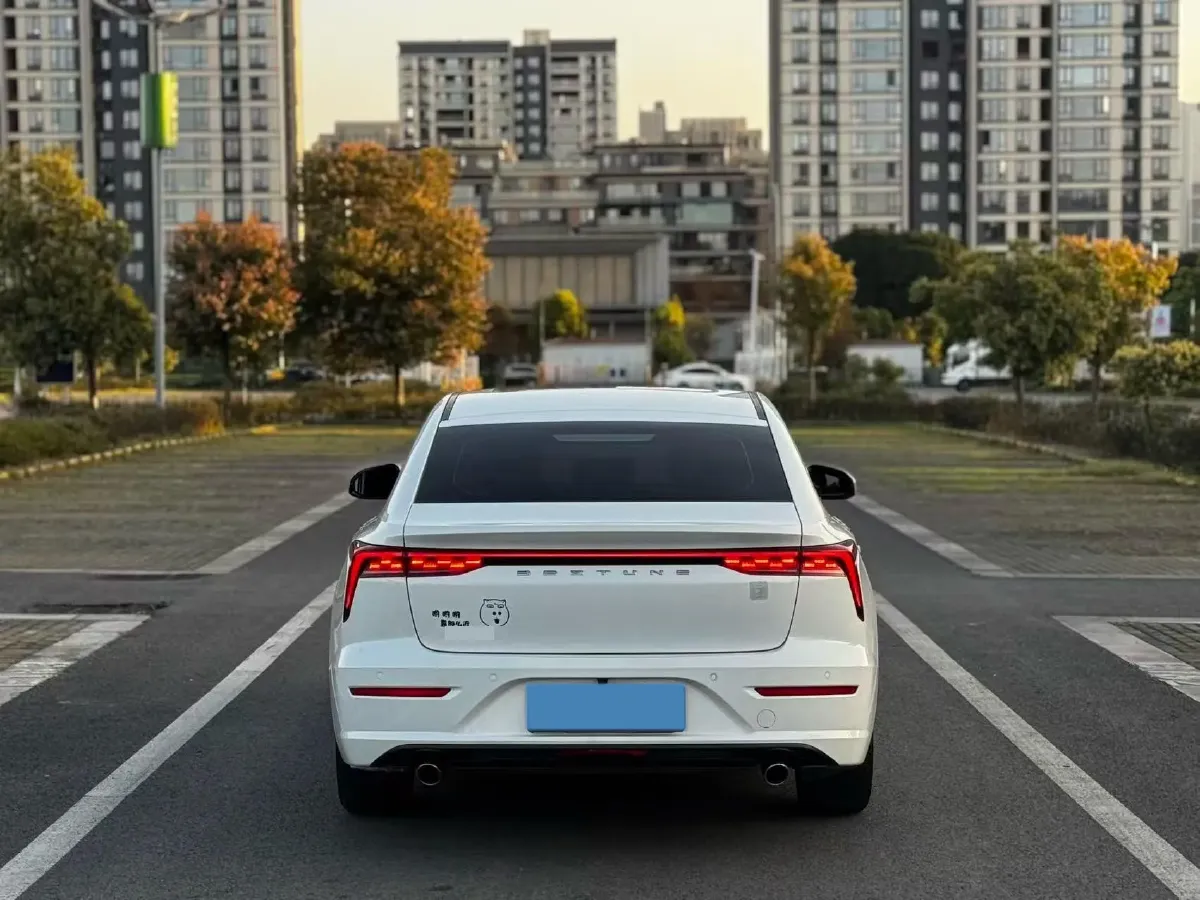 2021 Bestune B70 1.5T 169HP L4 7DCT,autocango,china used car exporter,china ev exporter,chinese used car exporter,chinese used ev exporter