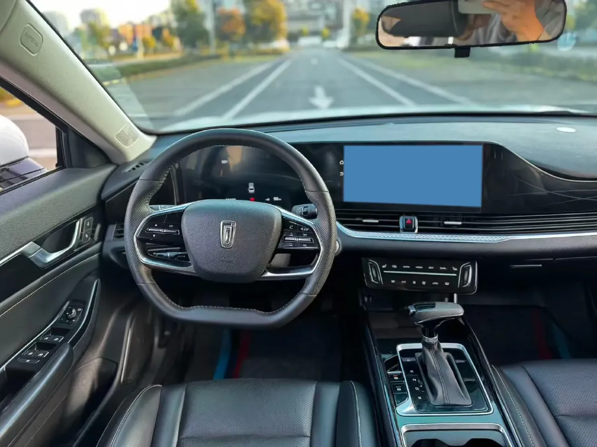 2021 Bestune B70 1.5T 169HP L4 7DCT,autocango,china used car exporter,china ev exporter,chinese used car exporter,chinese used ev exporter