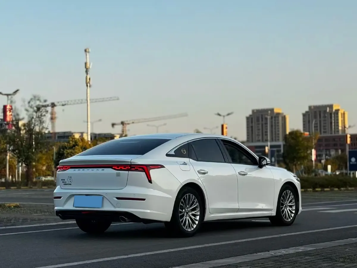 2021 Bestune B70 1.5T 169HP L4 7DCT,autocango,china used car exporter,china ev exporter,chinese used car exporter,chinese used ev exporter