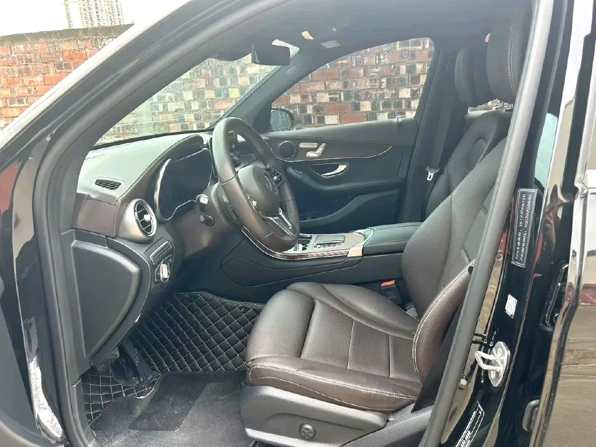 2022 Mercedes-Benz GLC Class 2.0T 258HP L4 9AT,autocango,china used car exporter,china ev exporter,chinese used car exporter,chinese used ev exporter