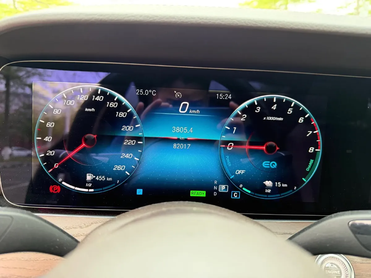 2022 Mercedes-Benz E Class 2.0T 211HP L4 9AT PHEV 25.4KWH,autocango,china used car exporter,china ev exporter,chinese used car exporter,chinese used ev exporter