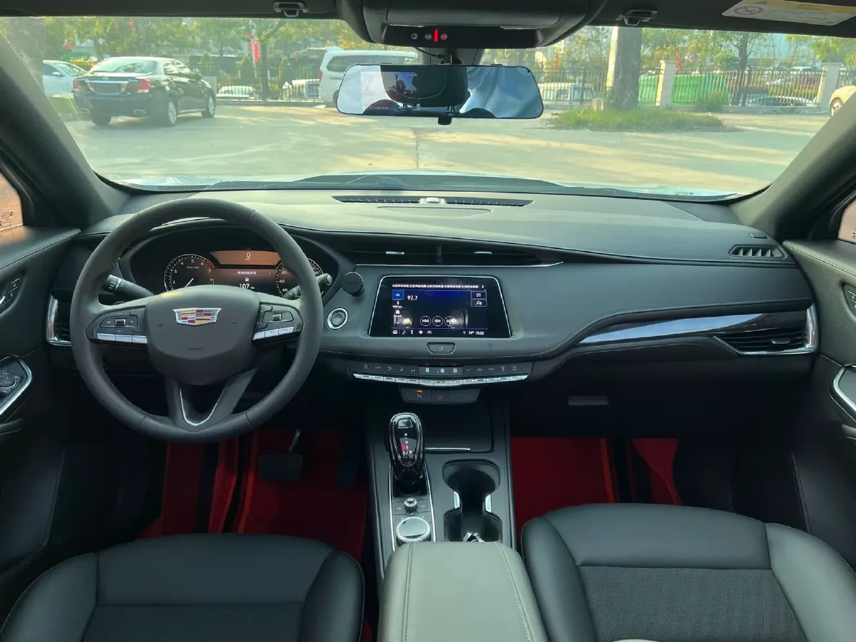 2021 Cadillac XT4 2.0T 237HP L4 9AT,autocango,china used car exporter,china ev exporter,chinese used car exporter,chinese used ev exporter