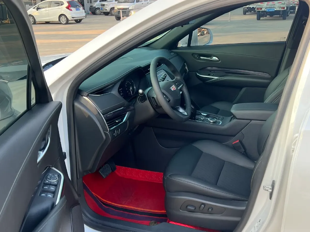 2021 Cadillac XT4 2.0T 237HP L4 9AT,autocango,china used car exporter,china ev exporter,chinese used car exporter,chinese used ev exporter