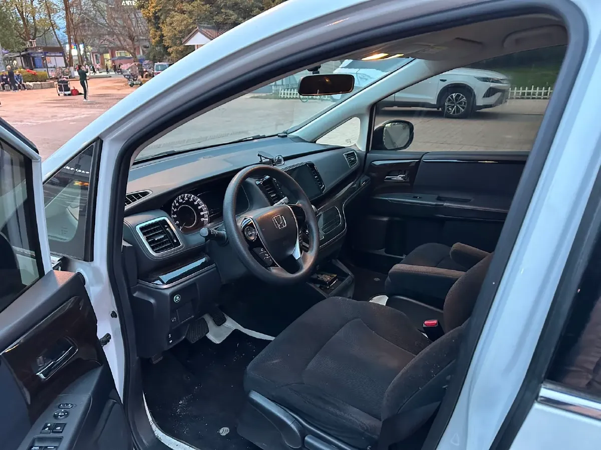 2021 Honda Odyssey 2.0L 146HP L4 E-CVT Hybrid,autocango,china used car exporter,china ev exporter,chinese used car exporter,chinese used ev exporter