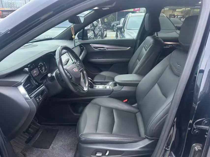 2021 Cadillac XT6 2.0T 237HP L4 9AT,autocango,china used car exporter,china ev exporter,chinese used car exporter,chinese used ev exporter