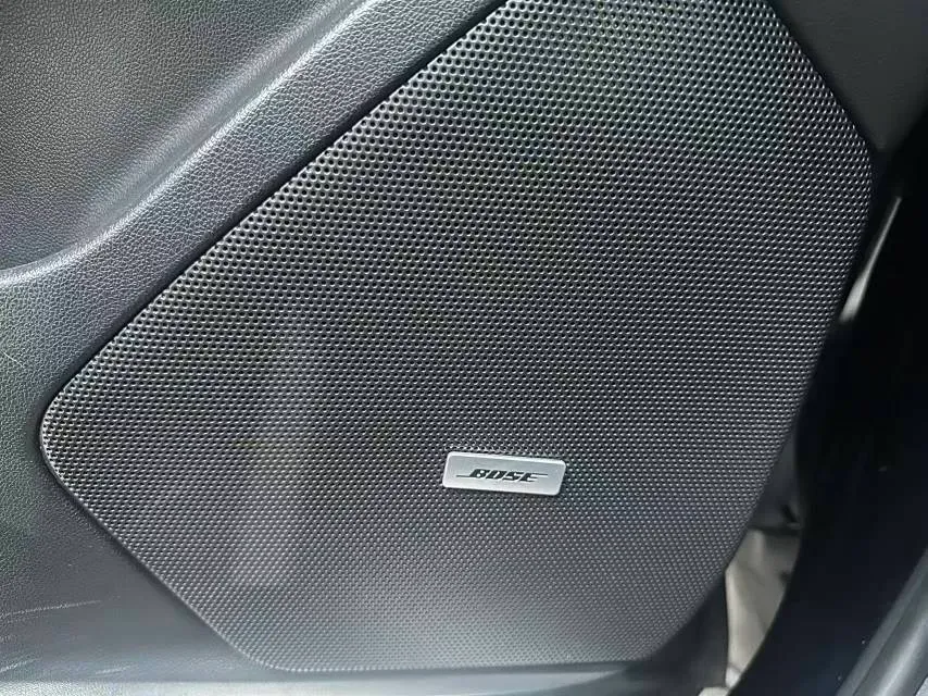 2021 Cadillac XT6 2.0T 237HP L4 9AT,autocango,china used car exporter,china ev exporter,chinese used car exporter,chinese used ev exporter