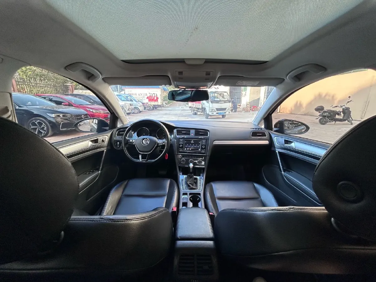 2018 Volkswagen Golf 1.4T 131HP L4 7DCT,autocango,china used car exporter,china ev exporter,chinese used car exporter,chinese used ev exporter