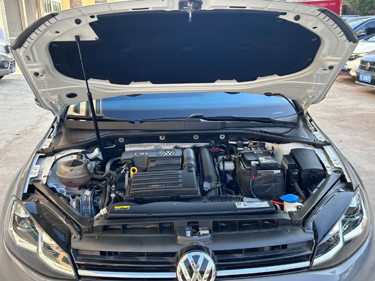 2018 Volkswagen Golf 1.4T 131HP L4 7DCT,autocango,china used car exporter,china ev exporter,chinese used car exporter,chinese used ev exporter