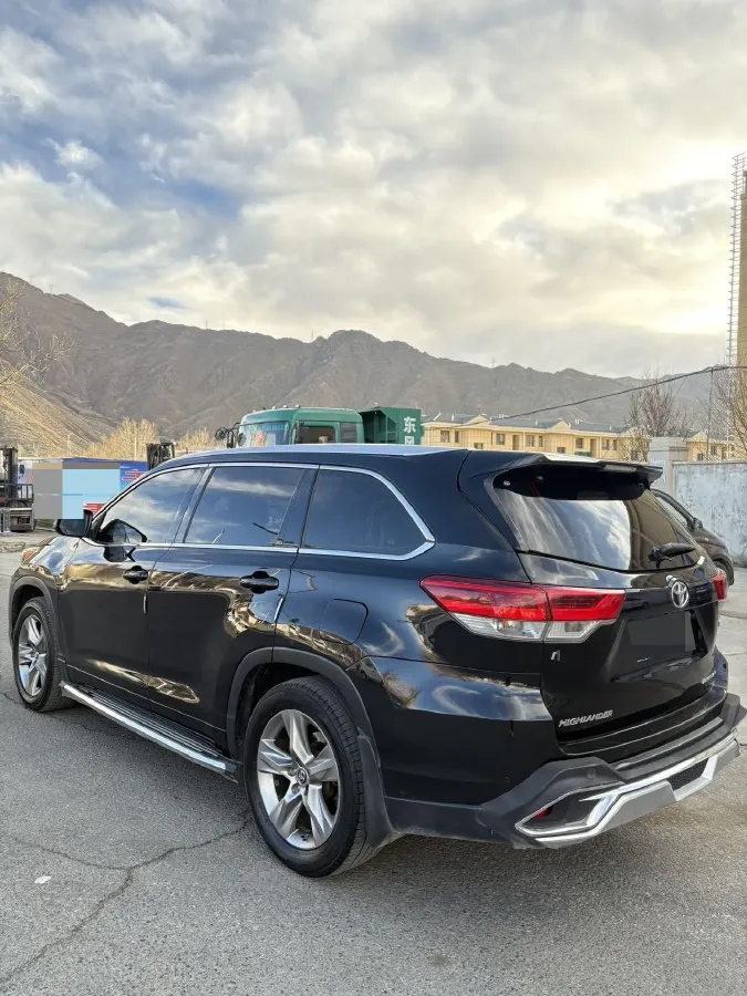 2019 HanTeng V7 1.5T 156HP L4 6AT,autocango,china used car exporter,china ev exporter,chinese used car exporter,chinese used ev exporter
