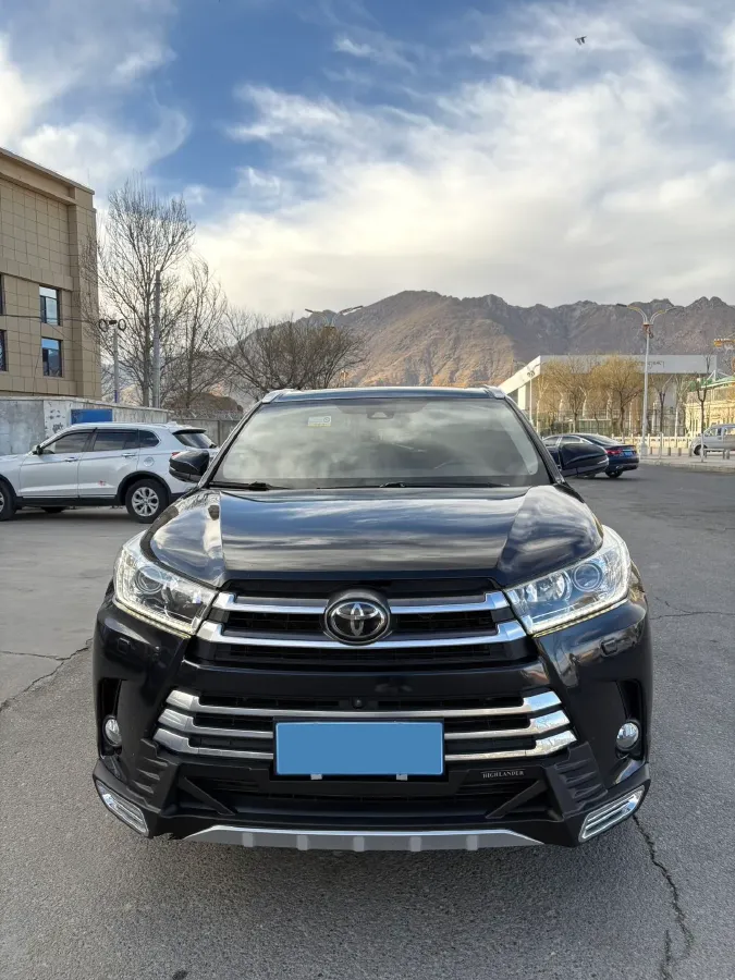 2019 HanTeng V7 1.5T 156HP L4 6AT,autocango,china used car exporter,china ev exporter,chinese used car exporter,chinese used ev exporter