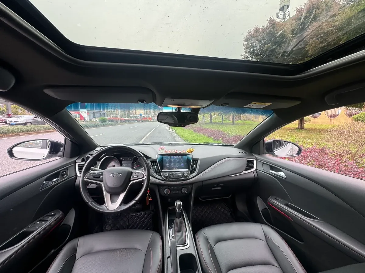 2019 Chevrolet Monza 1.3T 163HP L3 6AT,autocango,china used car exporter,china ev exporter,chinese used car exporter,chinese used ev exporter