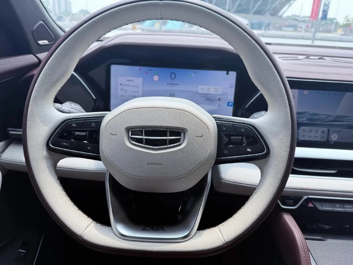 2021 Geely Monjaro 2.0T 218HP L4 7DCT,autocango,china used car exporter,china ev exporter,chinese used car exporter,chinese used ev exporter