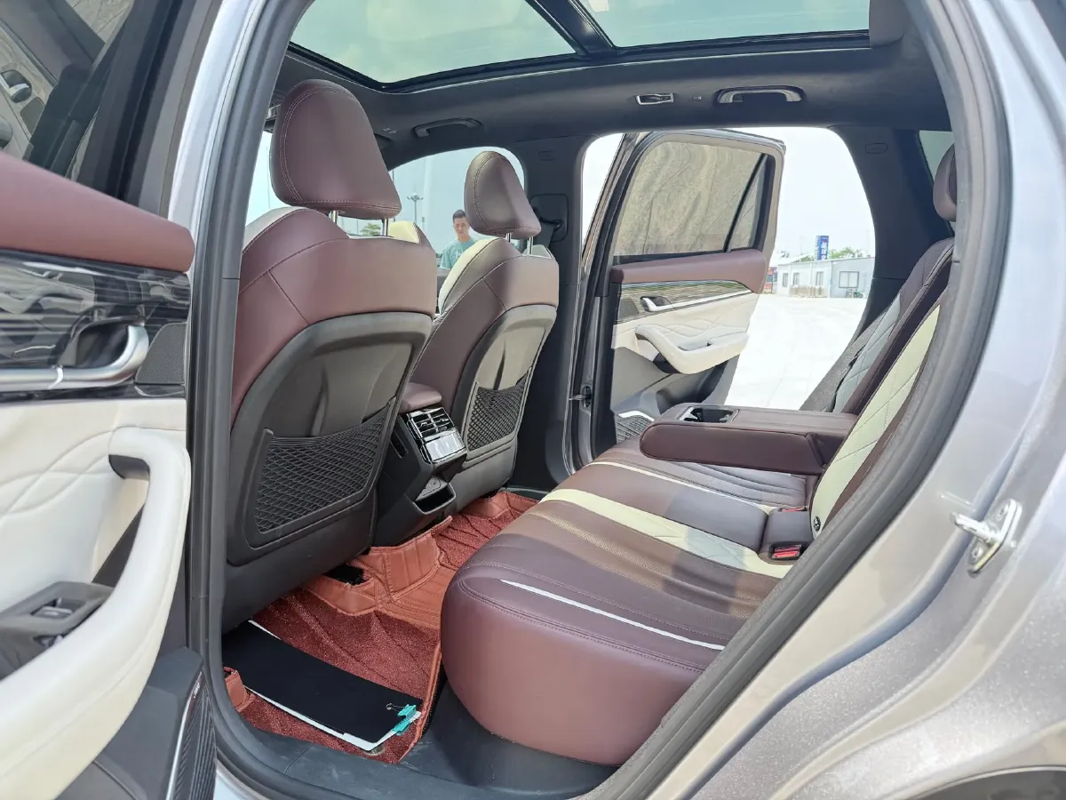 2021 Geely Monjaro 2.0T 218HP L4 7DCT,autocango,china used car exporter,china ev exporter,chinese used car exporter,chinese used ev exporter