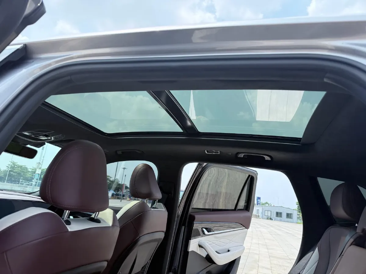 2021 Geely Monjaro 2.0T 218HP L4 7DCT,autocango,china used car exporter,china ev exporter,chinese used car exporter,chinese used ev exporter