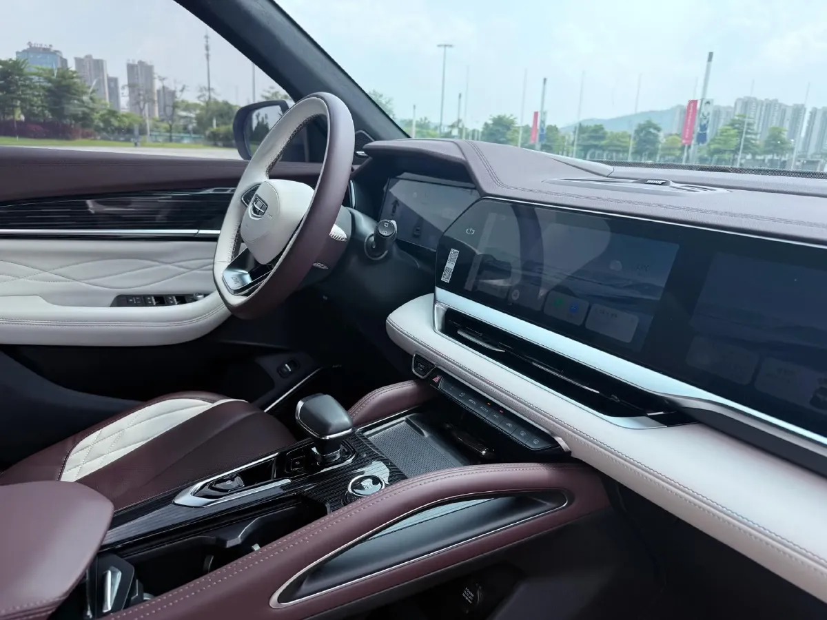 2021 Geely Monjaro 2.0T 218HP L4 7DCT,autocango,china used car exporter,china ev exporter,chinese used car exporter,chinese used ev exporter