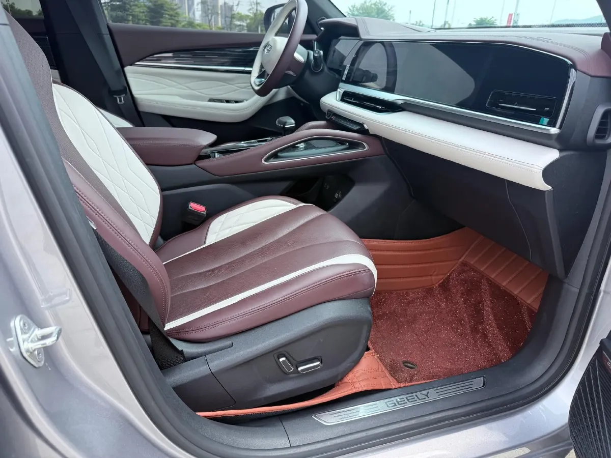 2021 Geely Monjaro 2.0T 218HP L4 7DCT,autocango,china used car exporter,china ev exporter,chinese used car exporter,chinese used ev exporter