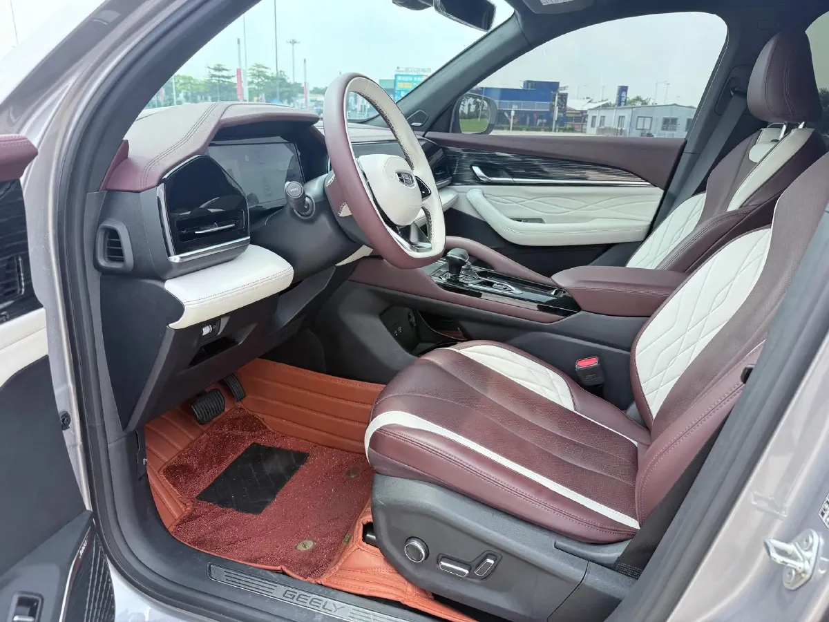 2021 Geely Monjaro 2.0T 218HP L4 7DCT,autocango,china used car exporter,china ev exporter,chinese used car exporter,chinese used ev exporter