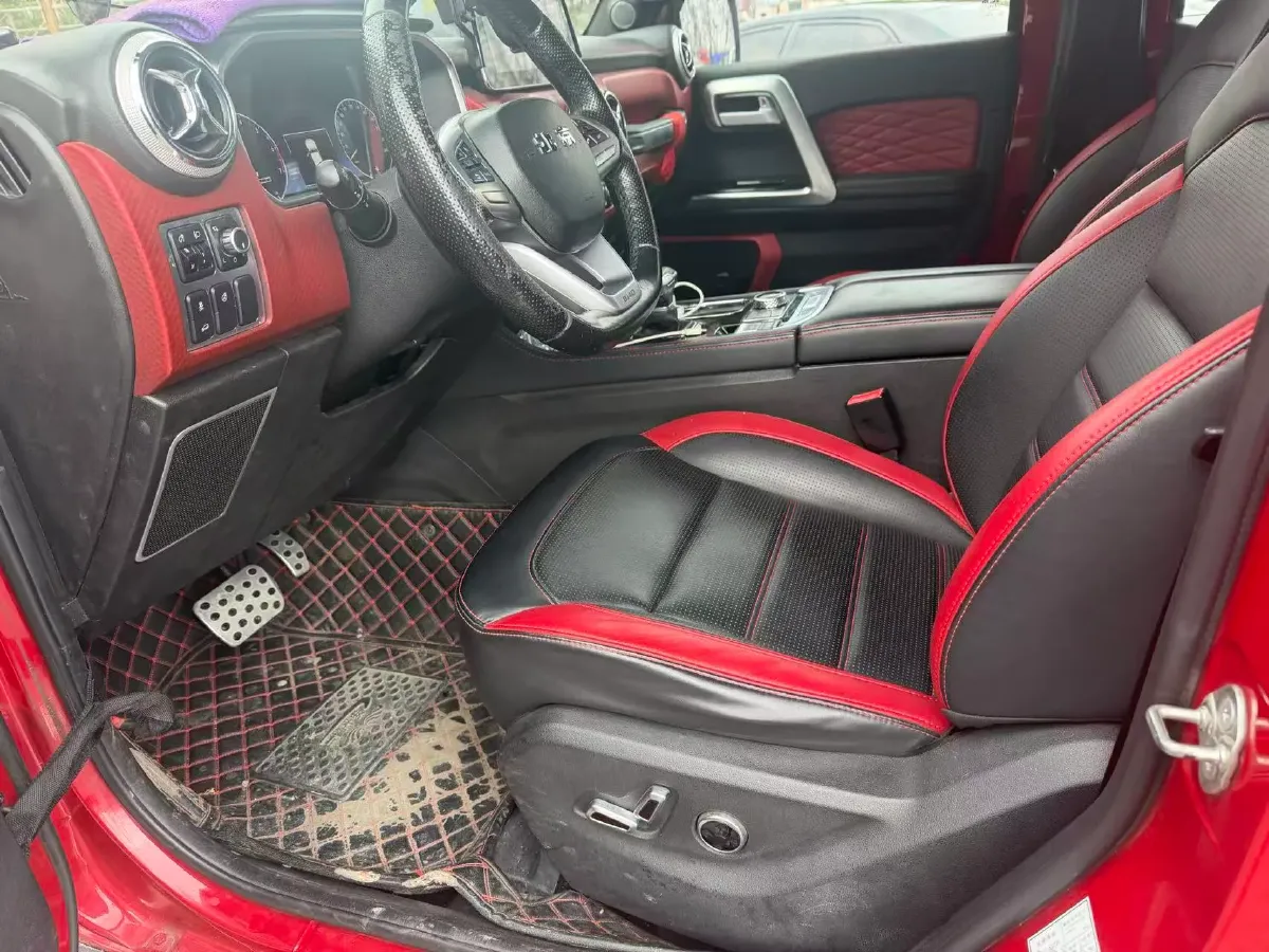 2020 Beijing BJ40 2.0T 224HP L4 8AT,autocango,china used car exporter,china ev exporter,chinese used car exporter,chinese used ev exporter