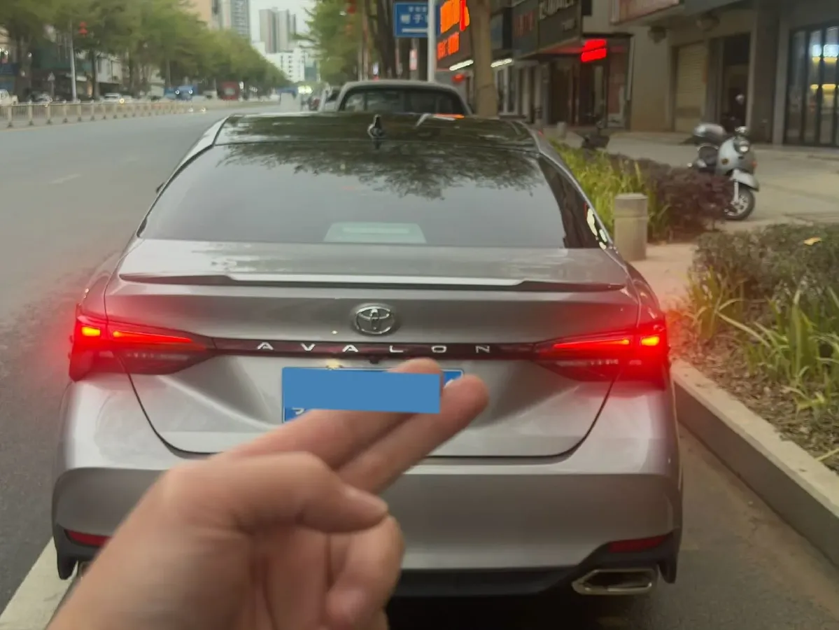 2019 Toyota Avalon 2.5L 209HP L4 8AT,autocango,china used car exporter,china ev exporter,chinese used car exporter,chinese used ev exporter