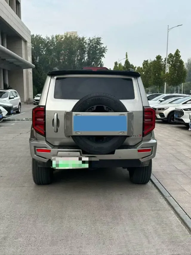 2024 Tank 400 2.0T 252HP L4 9AT PHEV 36.7/37.1KWH,autocango,china used car exporter,china ev exporter,chinese used car exporter,chinese used ev exporter