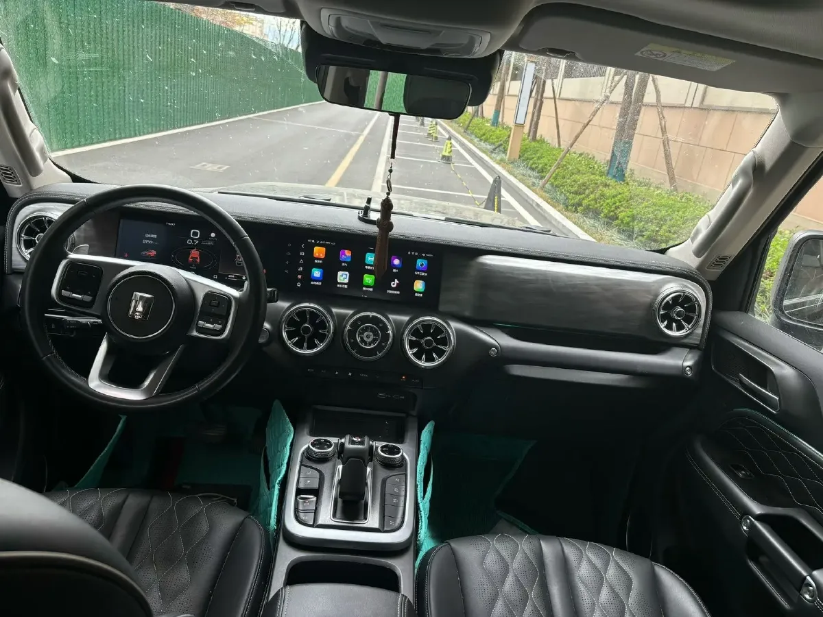 2023 Tank 300 2.0T 227HP L4 8AT,autocango,china used car exporter,china ev exporter,chinese used car exporter,chinese used ev exporter