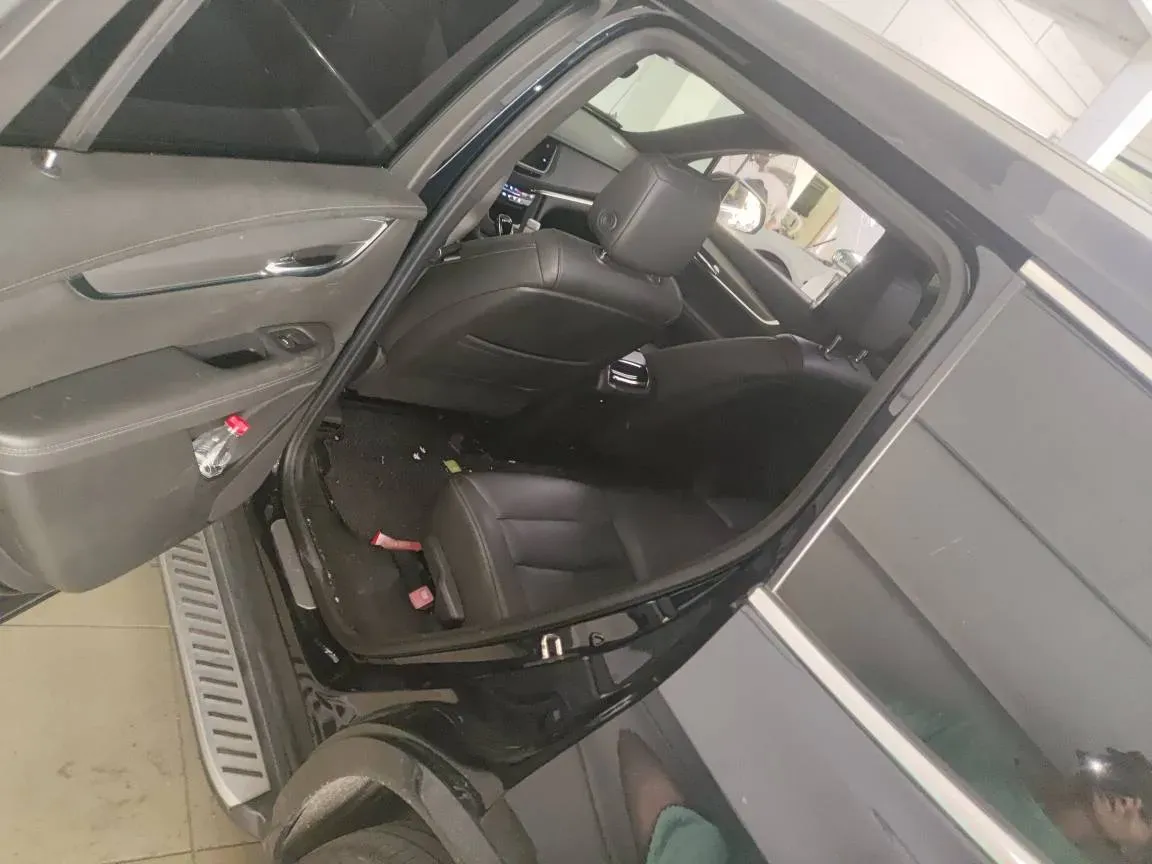 2021 Cadillac XT6 2.0T 237HP L4 9AT,autocango,china used car exporter,china ev exporter,chinese used car exporter,chinese used ev exporter